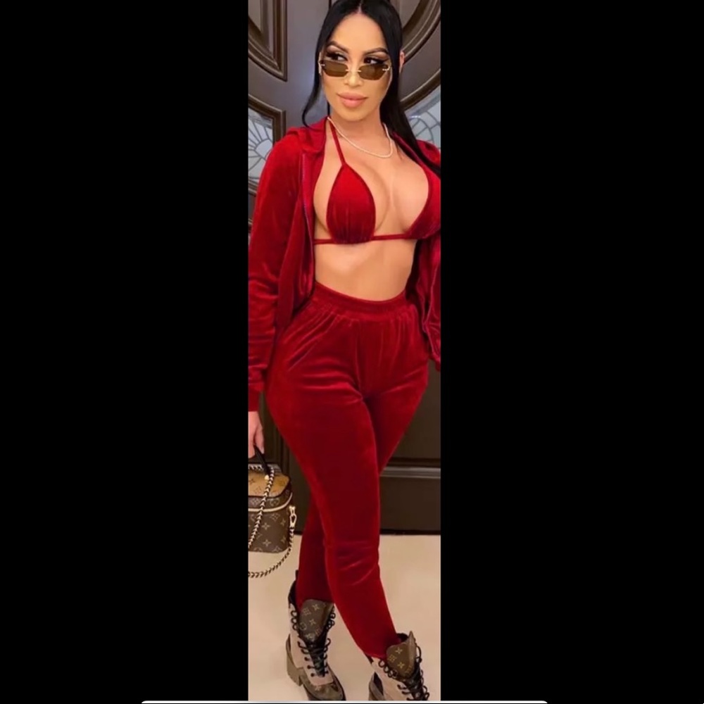 Red Velvet 3- Piece Set